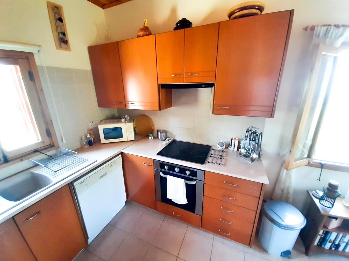 Kellaki Cottage - 2 Bedroom With Pool, Sleeps 6 ภายนอก รูปภาพ