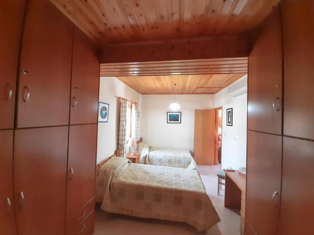 Kellaki Cottage - 2 Bedroom With Pool, Sleeps 6 ภายนอก รูปภาพ