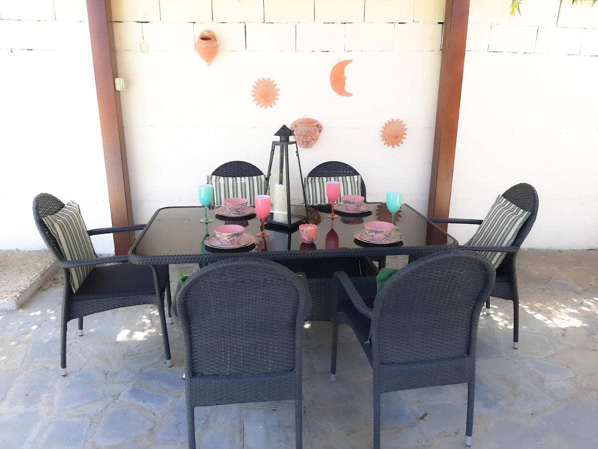 Kellaki Cottage - 2 Bedroom With Pool, Sleeps 6 ภายนอก รูปภาพ