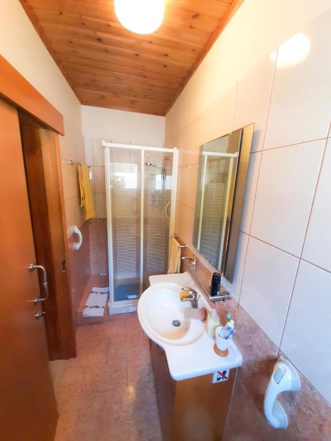 Kellaki Cottage - 2 Bedroom With Pool, Sleeps 6 ภายนอก รูปภาพ